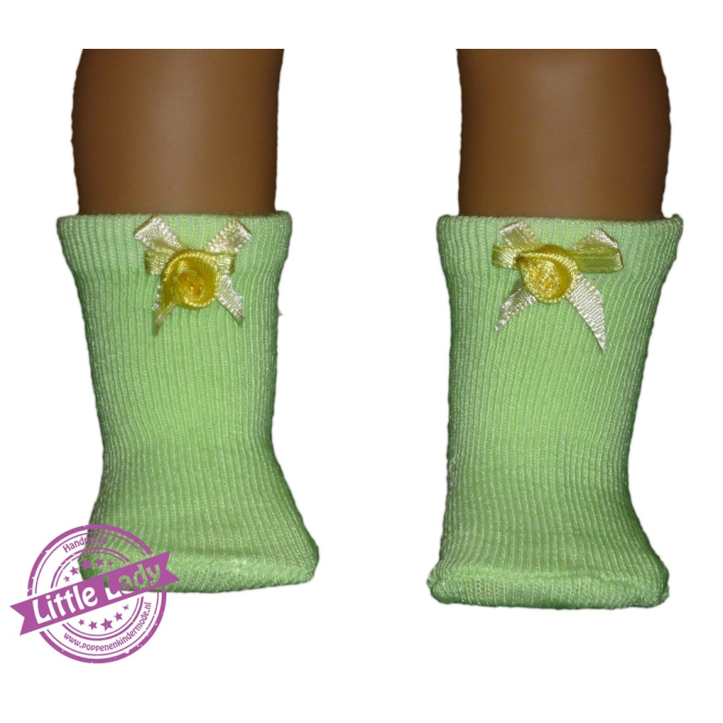 Groene sokjes met strik en roosje